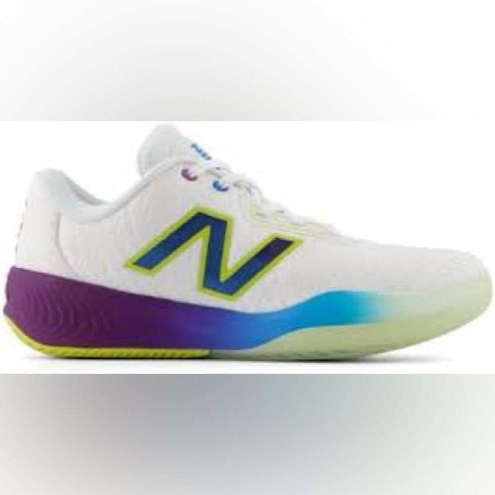 NB tennis sneakers sz 7.5